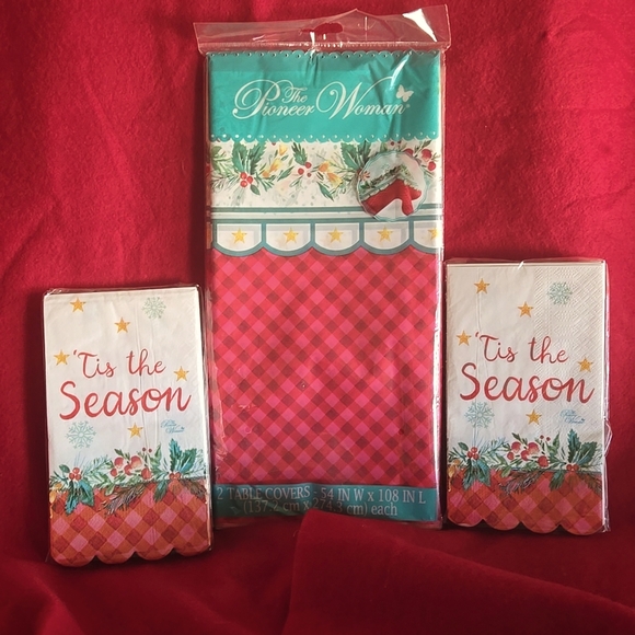 Pioneer Woman Tablecloth/Napkin set - Picture 1 of 6
